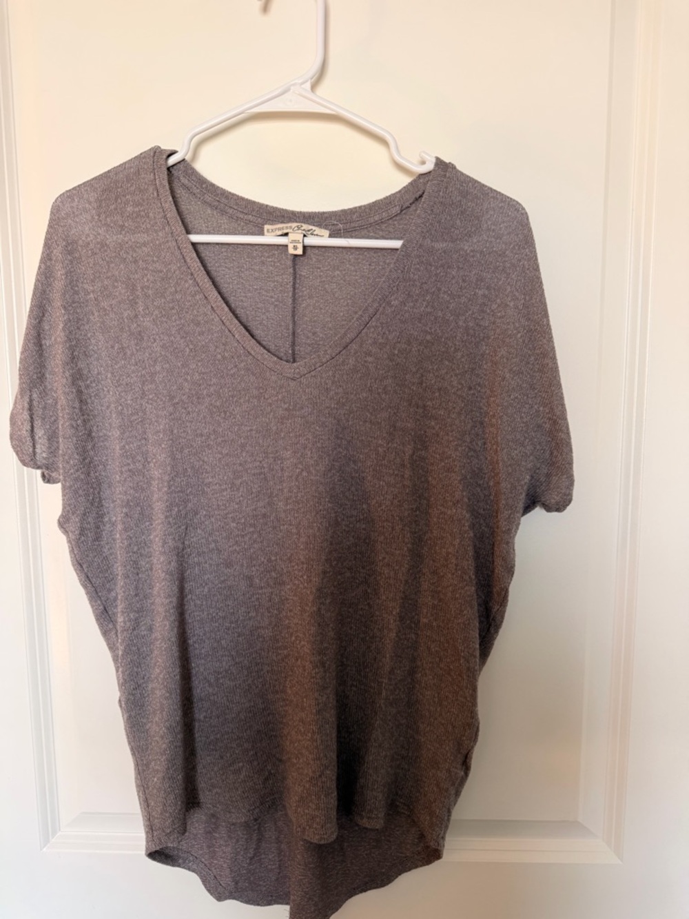 Express V-Neck Short Sleeve Tee in Heather Gray